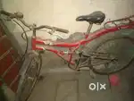 Hercules red colour cycle in good condition