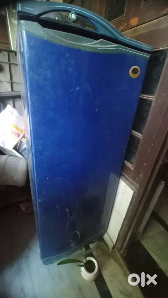 Single door fridge good condition