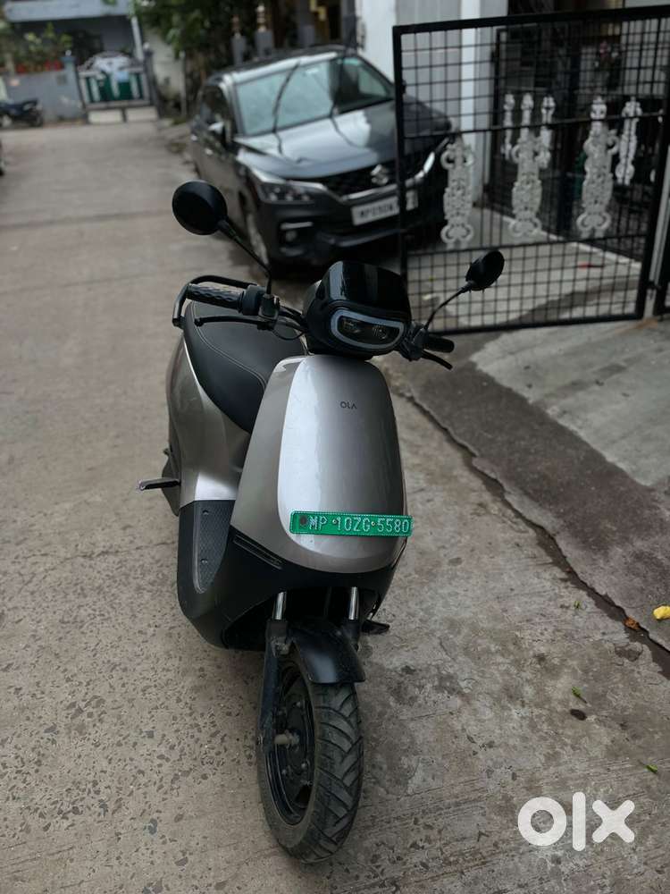 Well maintained , under warranty, only 11months old