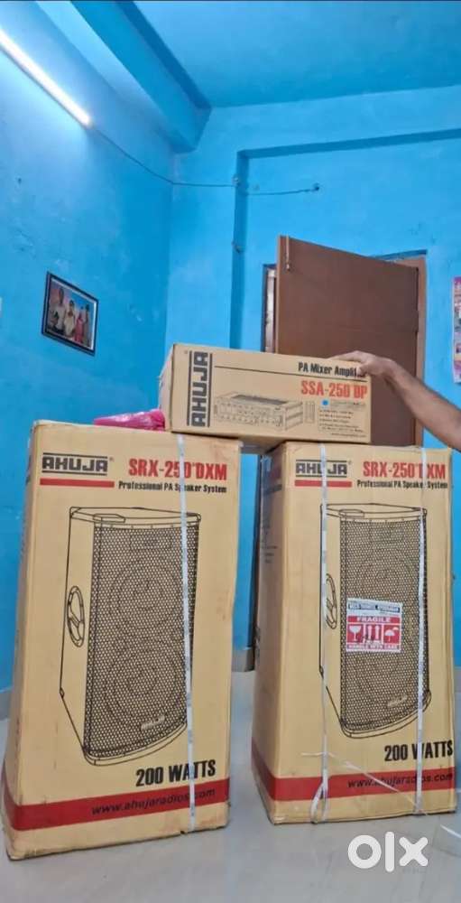 New 2 box and 1 amplifier