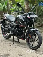 BAJAJ PULSAR N150
