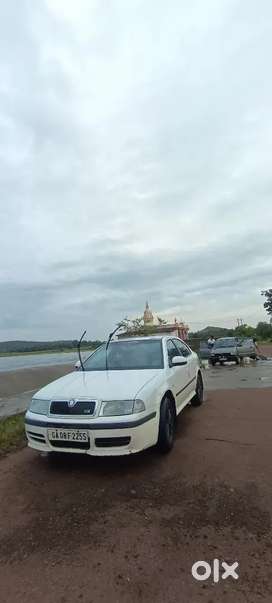 Skoda Octavia 2009 Diesel 180000 Km Driven