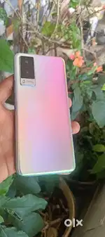 V21E 5g display copy broken