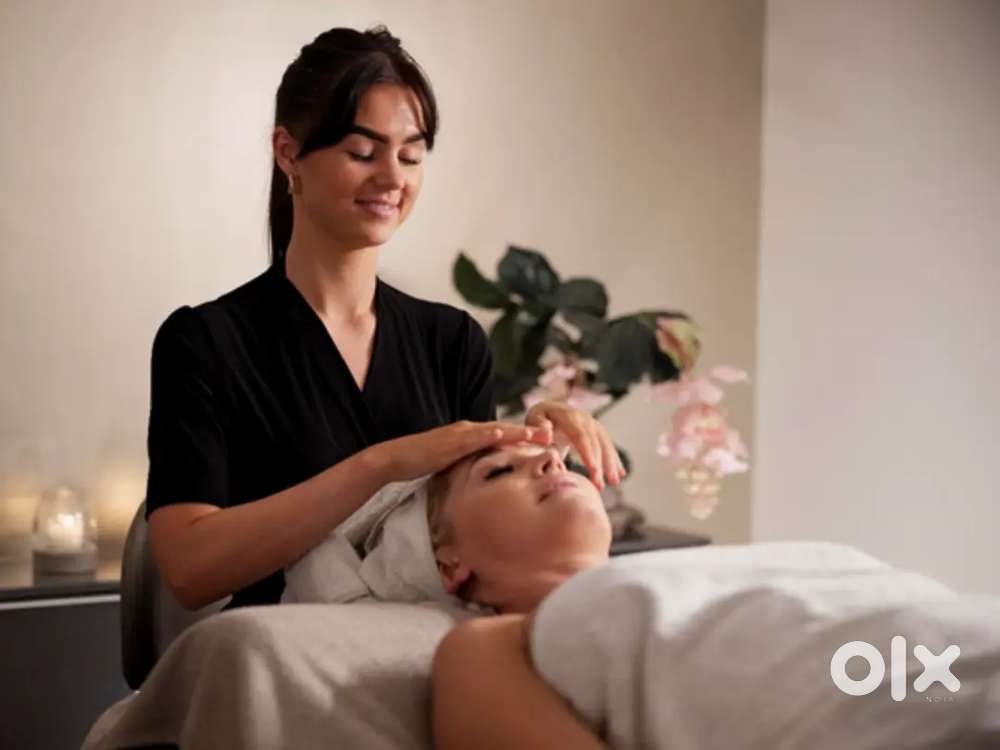 Part time Full time spa therapist jobs for female girls only