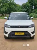 MAHINDRA XUV300 W4