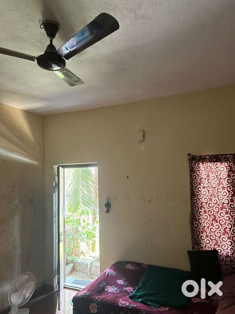 Room sharing for female only