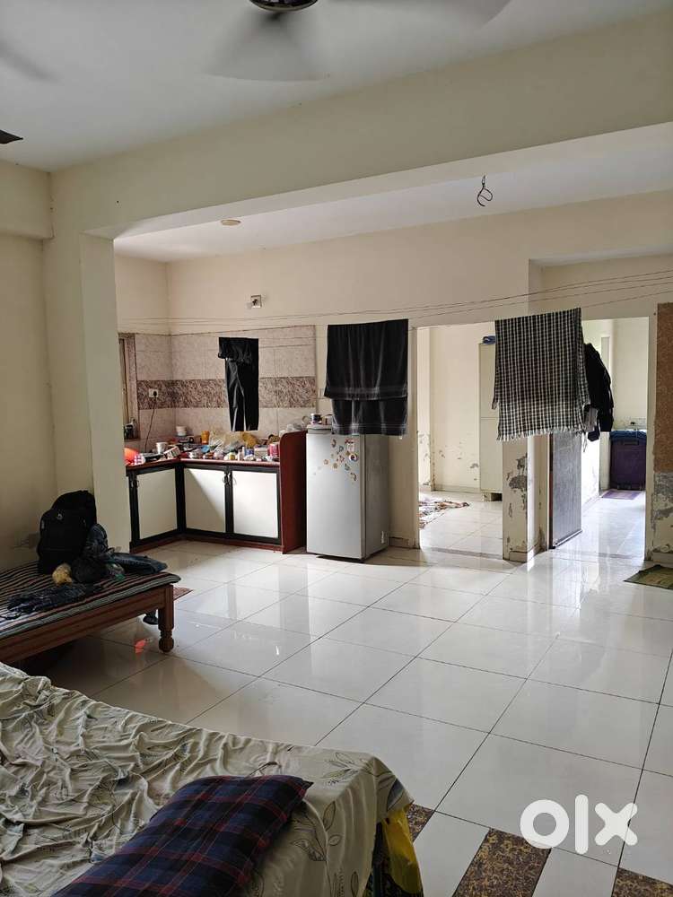 2BHK flat (Need Room mate)near janta Chowkdi
