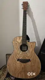 Guitar semi electric