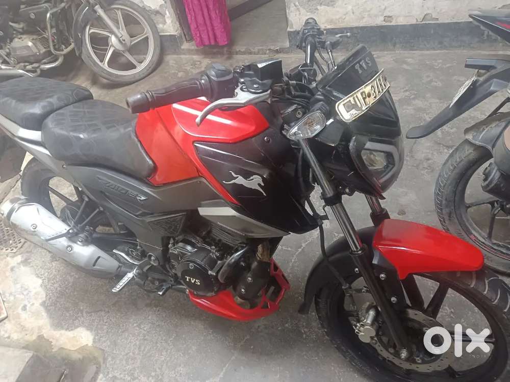 20 March 2023 ka model hai bahut acchi gadi hai