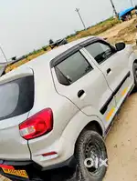 Fixed price Good condition all paper complete power windows power