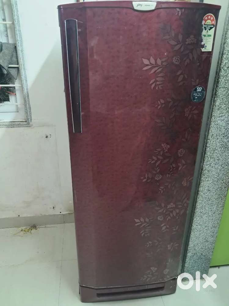 Godrej single door 240 liters refrigerator