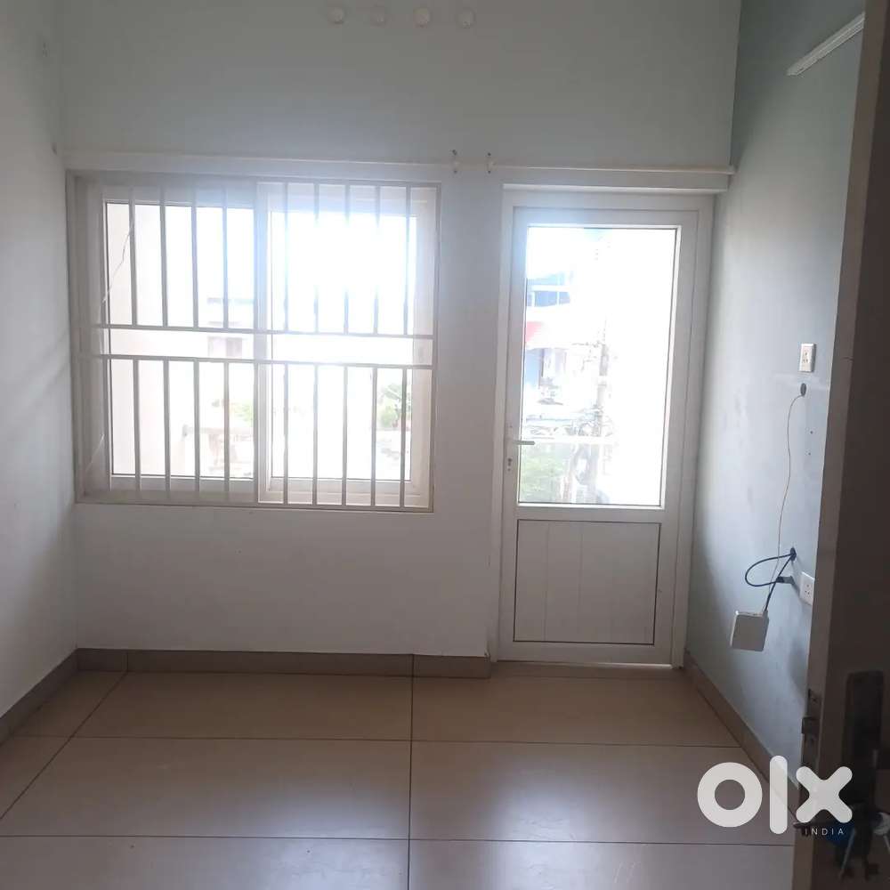2 bhk apartment for rent 2 balcony  and parking   available