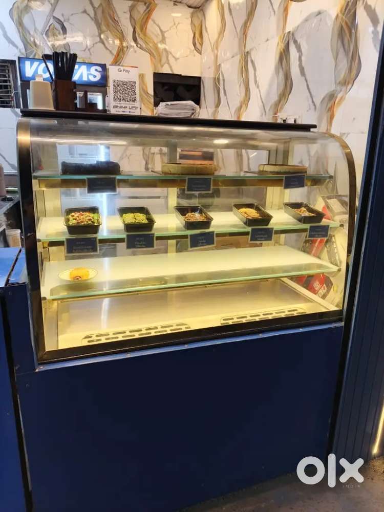 Display fridge