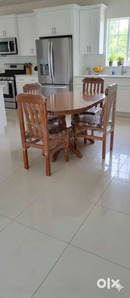 4 chair dining table set available in starf