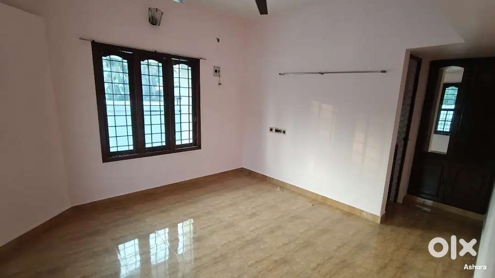 3bhk house  for rent at Vellayambalam
