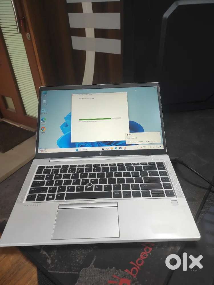 10th Gen i5 HP, 512 SSD, 8gb DDR4, 4gb graphics