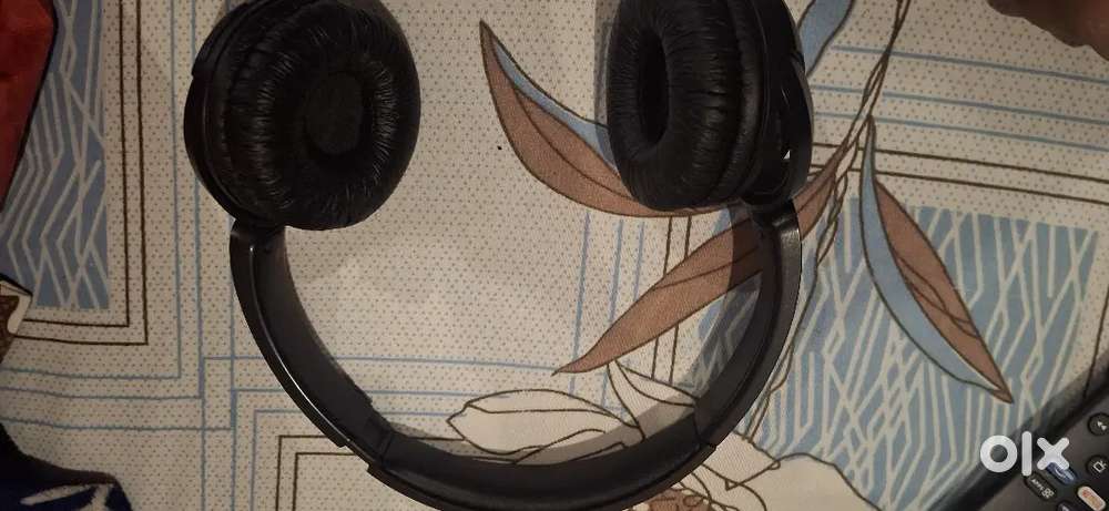 SONY WH CH520 BLUETOOTH HEADPHONES 5 MONTHS OLD