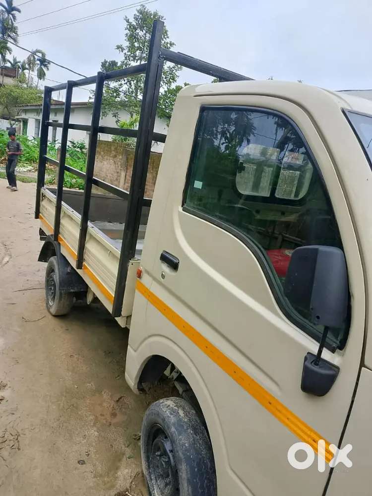 4th gair petrol bs 6 super condition 4tyre brand new