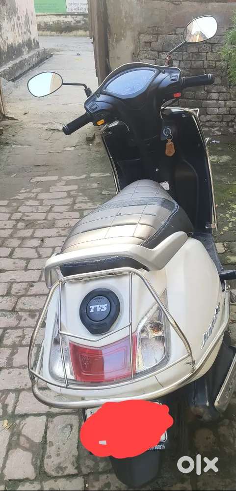 TVS JUPITER
