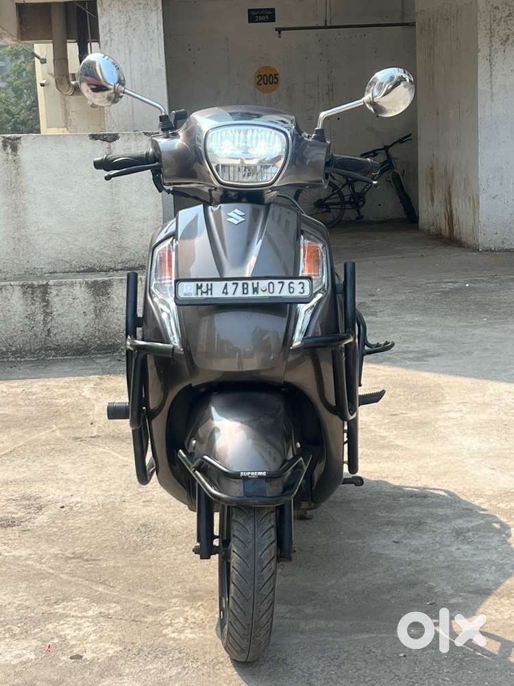 Suzuki Access 125 Bt top model