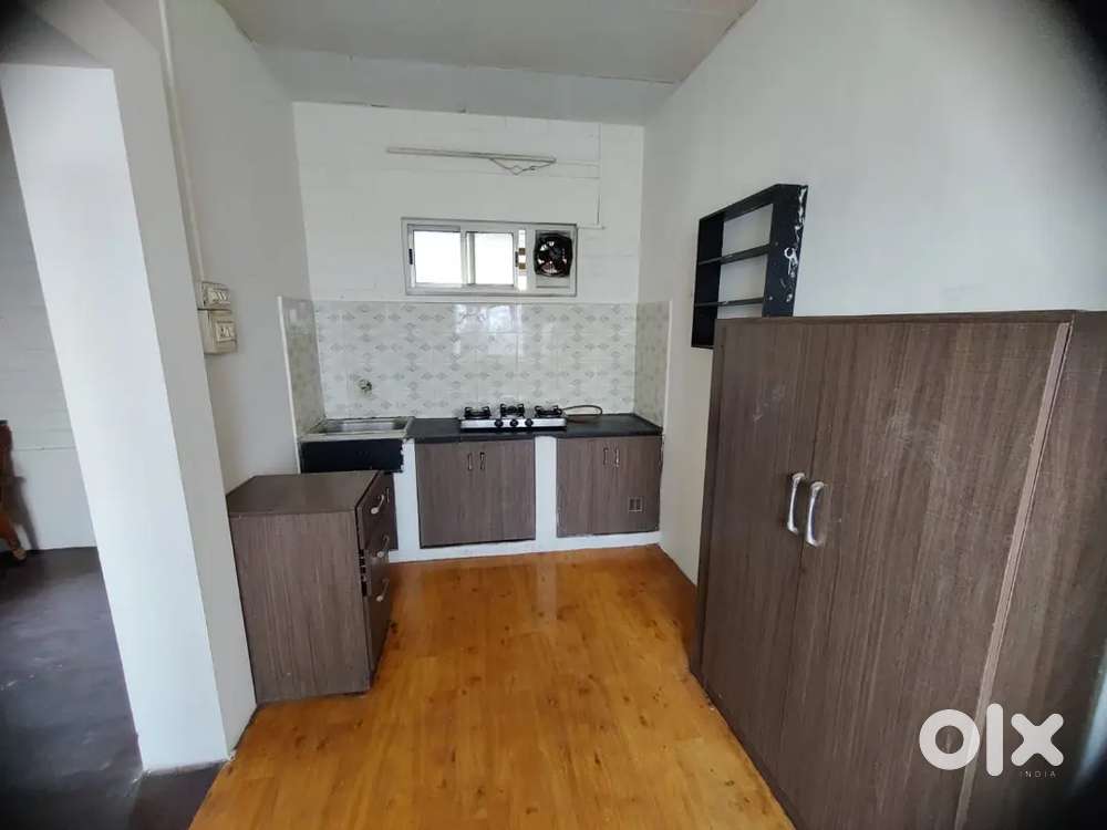 Rooms available for sharing (Only Men)