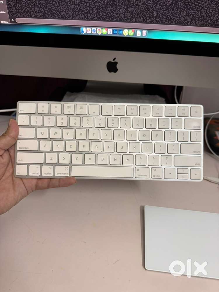 Apple Magic Keyboard Silver & Magic Mouse Spacegrey for sale