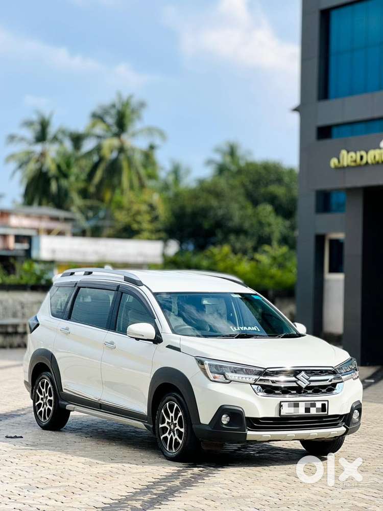 Maruti Suzuki XL6 1.5 Alpha AT, 2023, Petrol