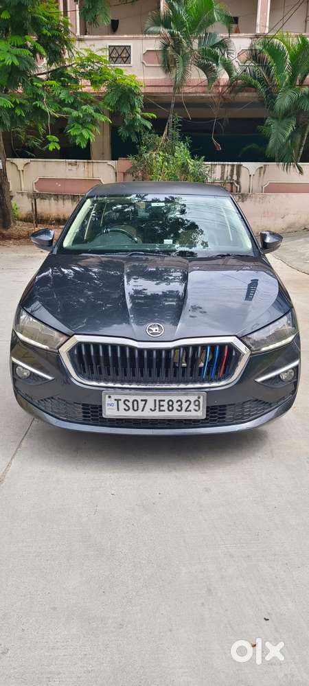 Skoda Slavia Ambition Plus 1.0 TSI AT, 2022, Petrol