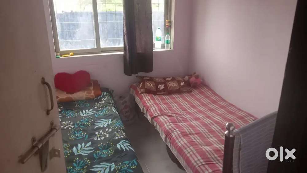 Pg flat for girls/ boys(seprate pg)with all amenities