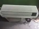 Samsung smart 1.5 Ton Air conditioner(AC) 3 Star 2 years old AC