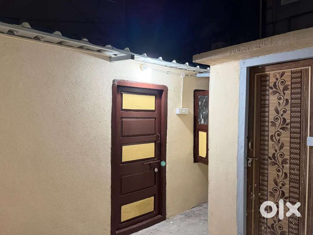 Room for rent Rajeev Nagar Main Road