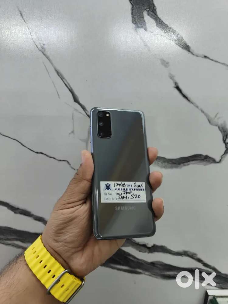 SAMSUNG S20 128GB IN IMMACULATE CONDITION