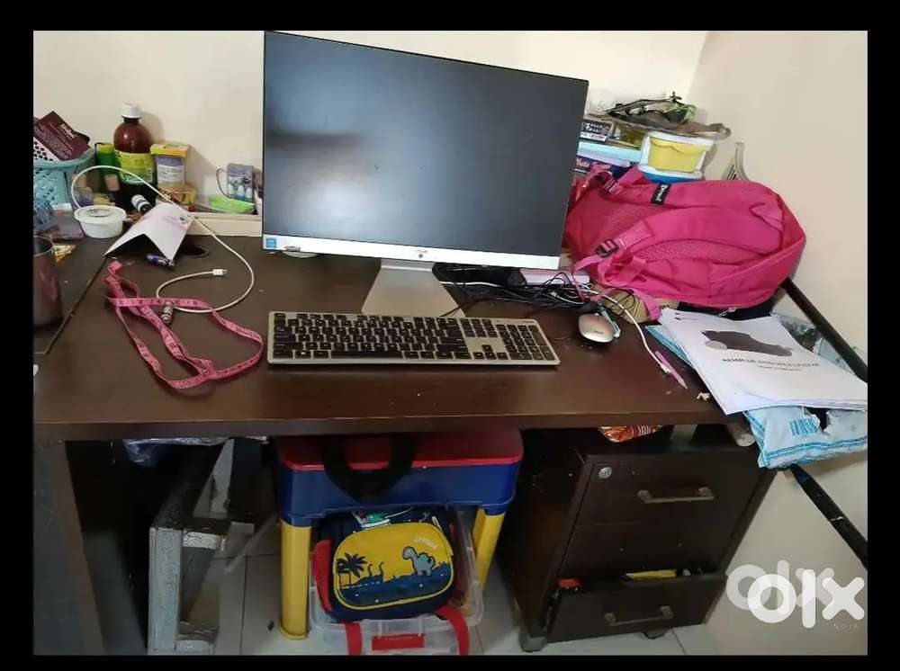 Premium high quality computer desk