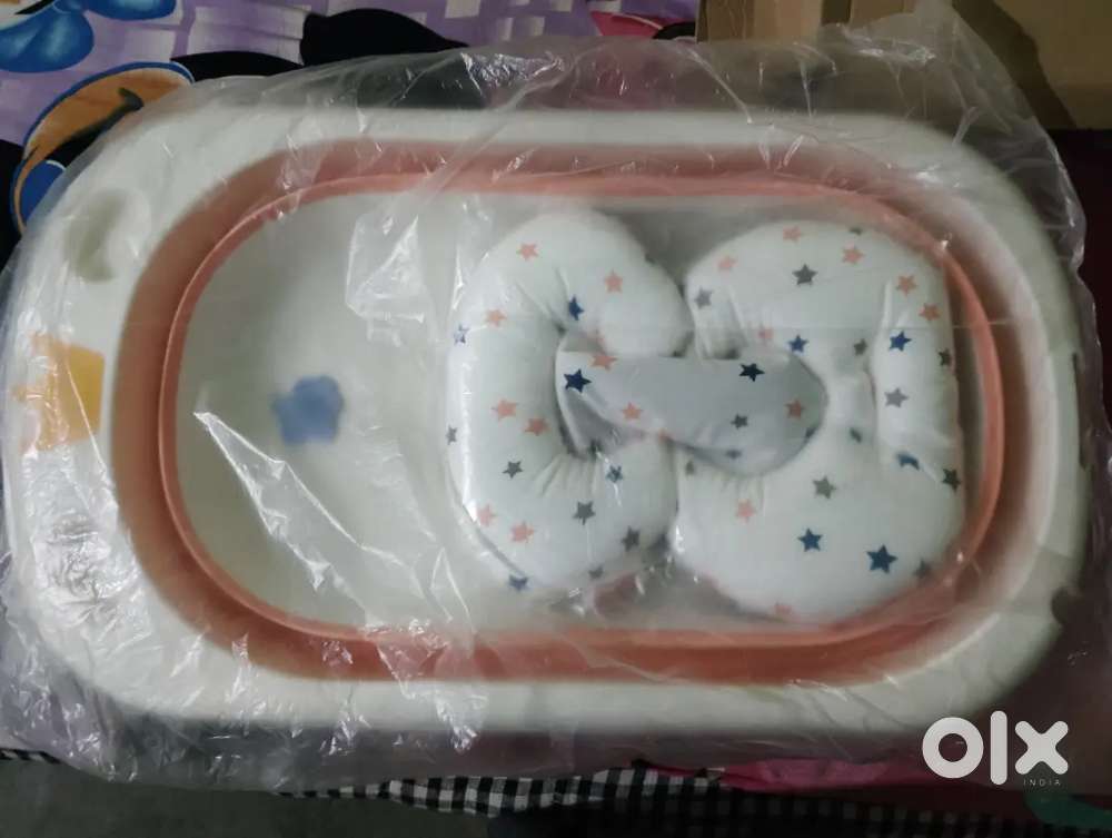 New primium quality Baby bath tub with seating cushion