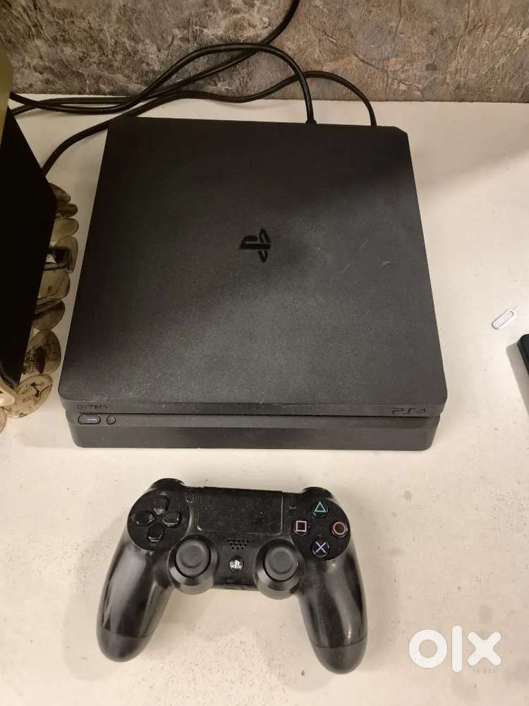 Play station PS4 Slim 500gb DISC edition