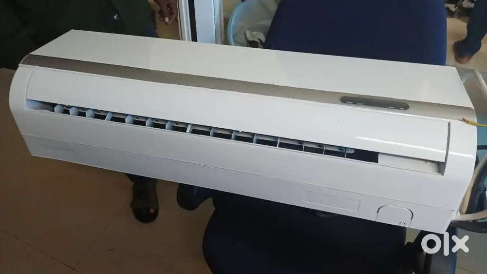 Used air condittioner sale