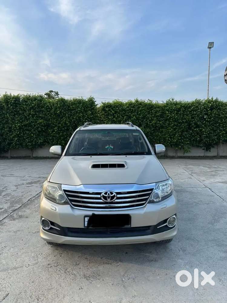 Toyota Fortuner 2013 Diesel Well Maintained