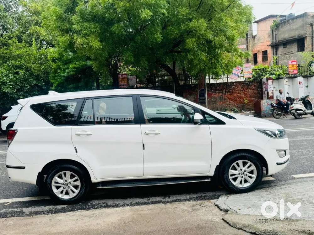 Toyota Innova Crysta 2018