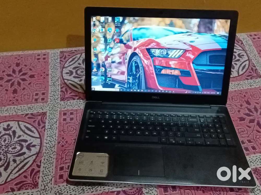 Selling dell laptop excellent Condition