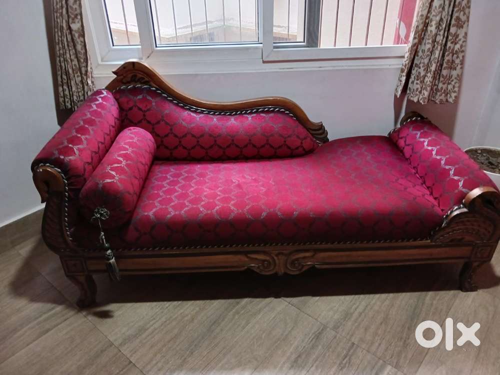 Classic Wooden Divan with Premium Red Fabric
