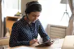 Hiring Full Time Women Customer Service Executives