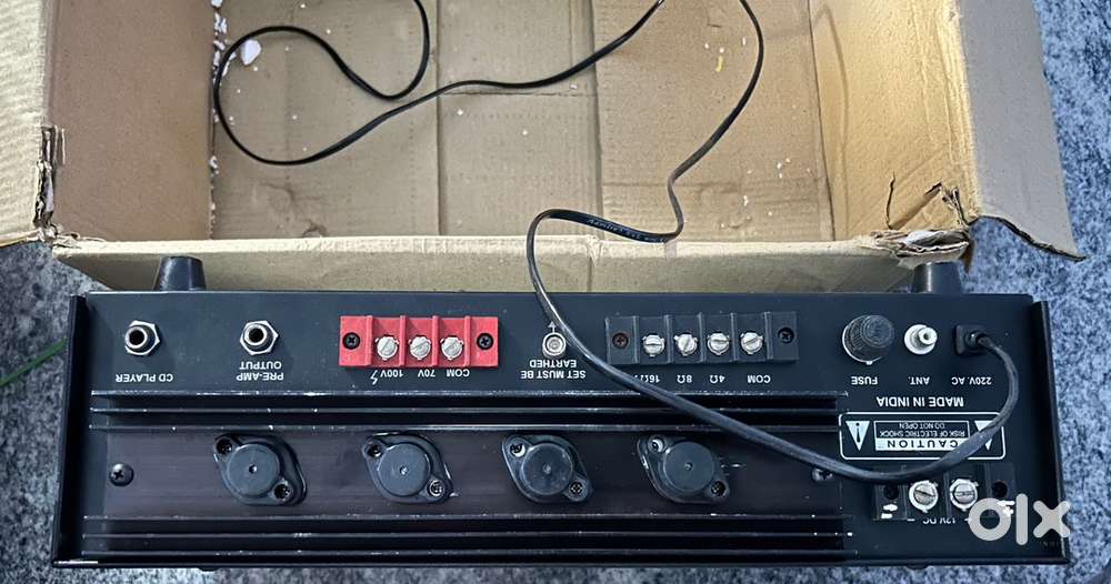 Spekers and 2 Amplifiers working condition