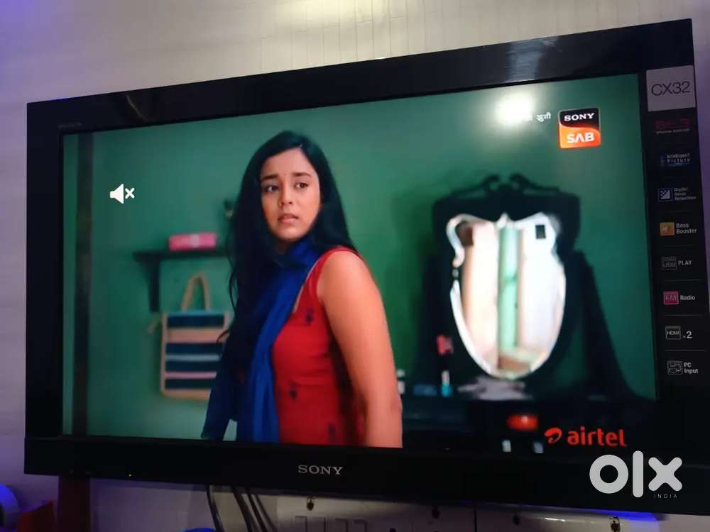 SONY BRAVIA TV...32 LCD, Very less use,Sony tv