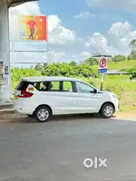 7 seater Car with driver available in Kochi