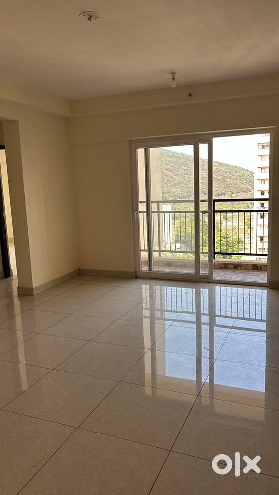New apartment with Clubhouse facilties