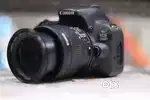 Canon 200d camera