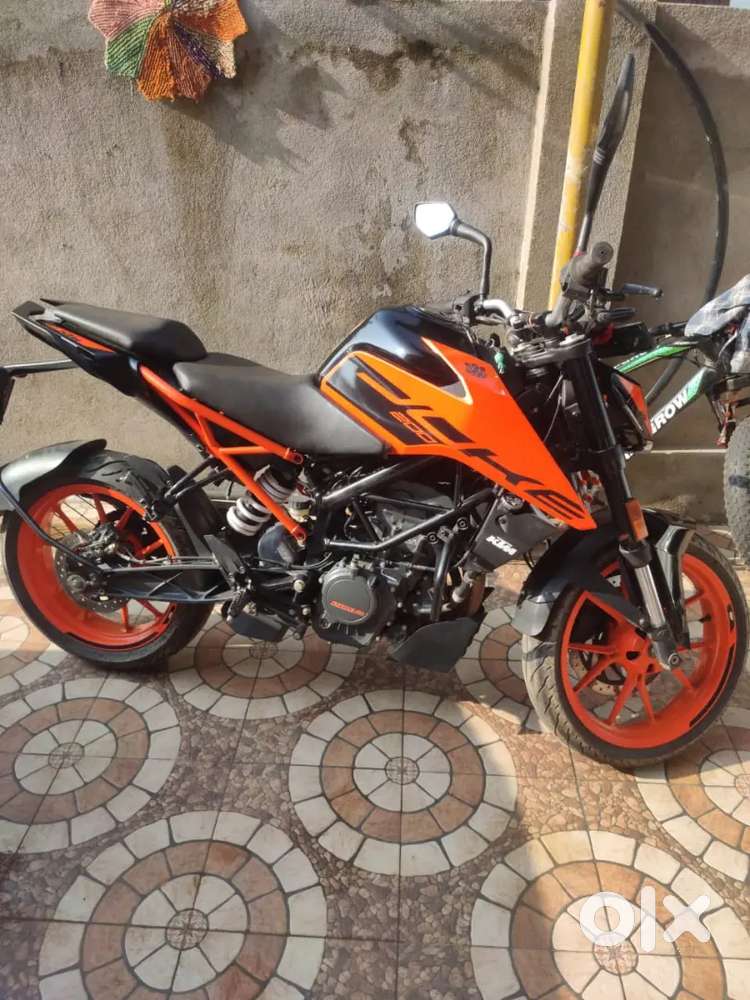 KTM Duke 200 for sale (urgently money needed, negotiations available)