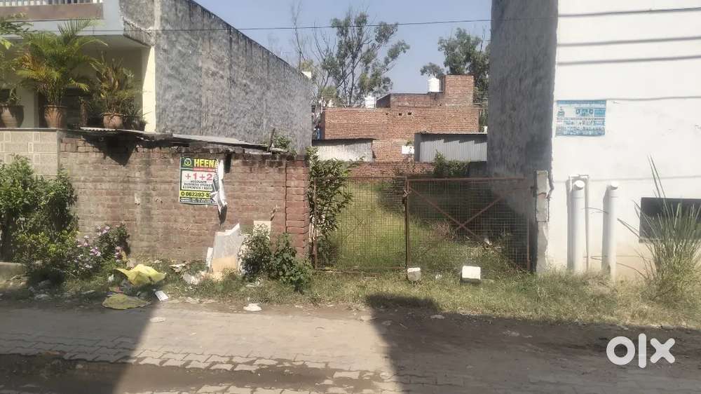 Dhakoli plot for sale