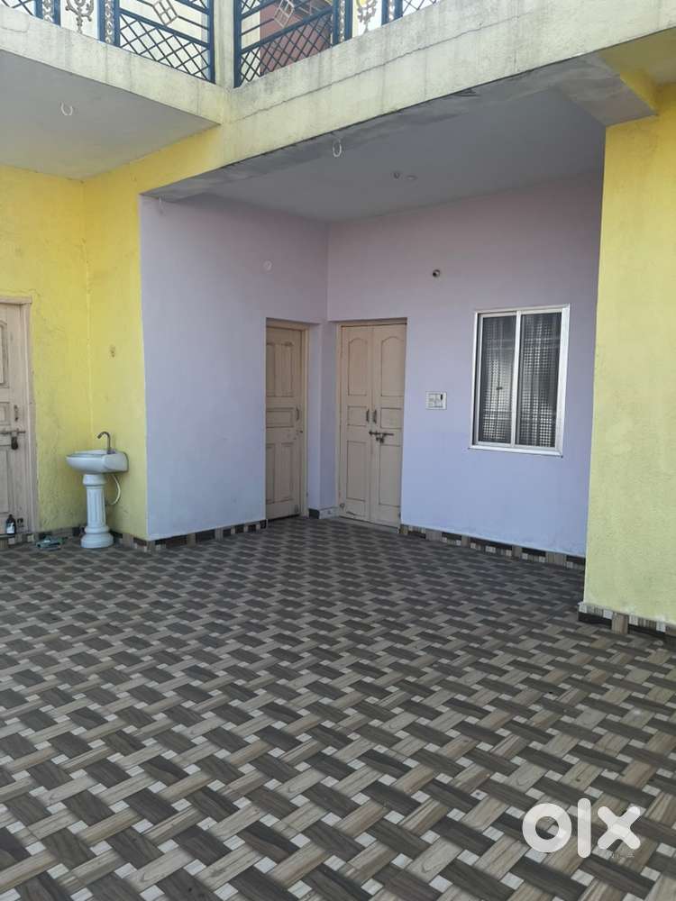 2 BHK with 2 washroom