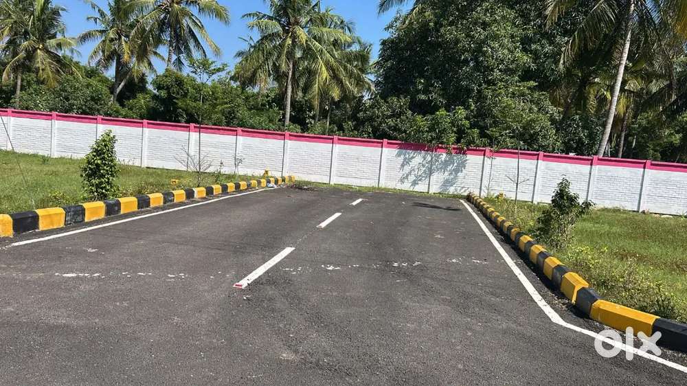 Plots @ shree Niketan school near Adhanur